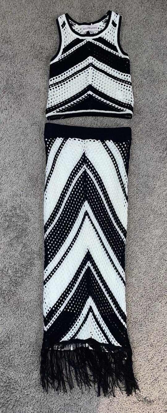 Willow & Wind 2 Piece Womens Size XS Tank Top And Skirt Set Black & White